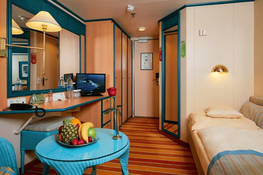 Интерьер каюты на лайнере Astoria Grande